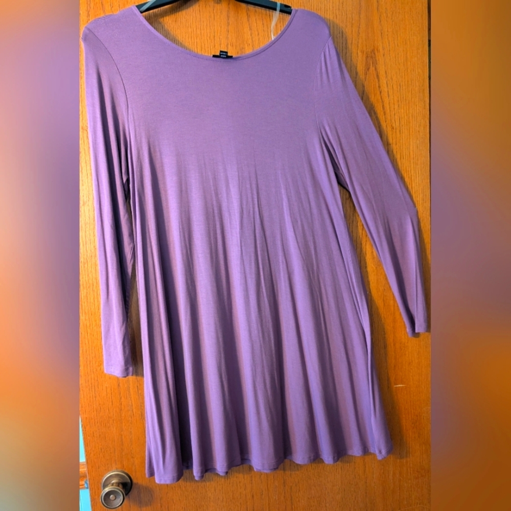 a.n.a Lavender Long Sleeve Top Size large